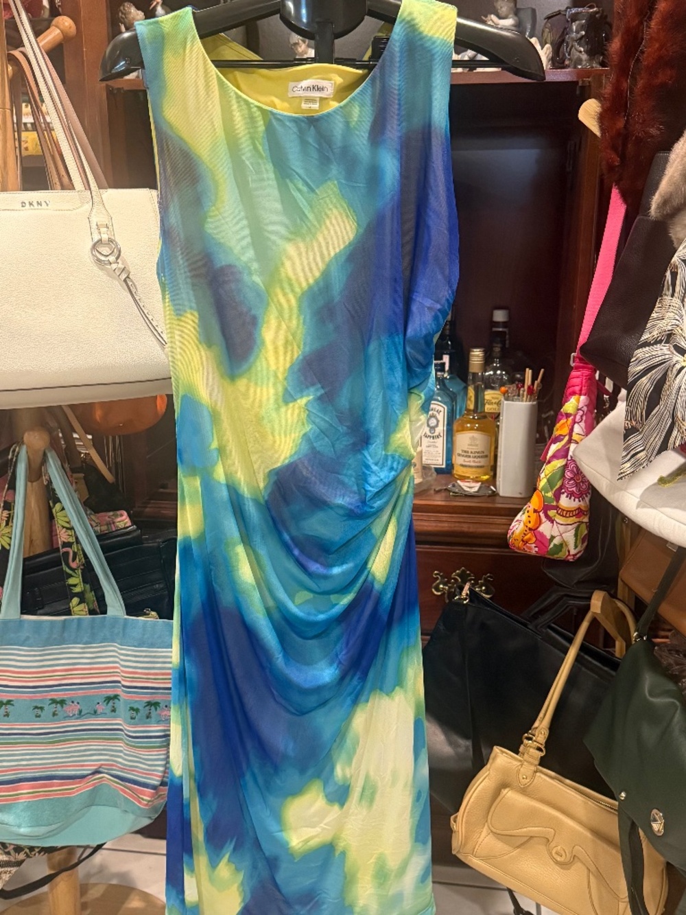 CALVIN KLEIN SIZE 14 HAPPY DRESS
